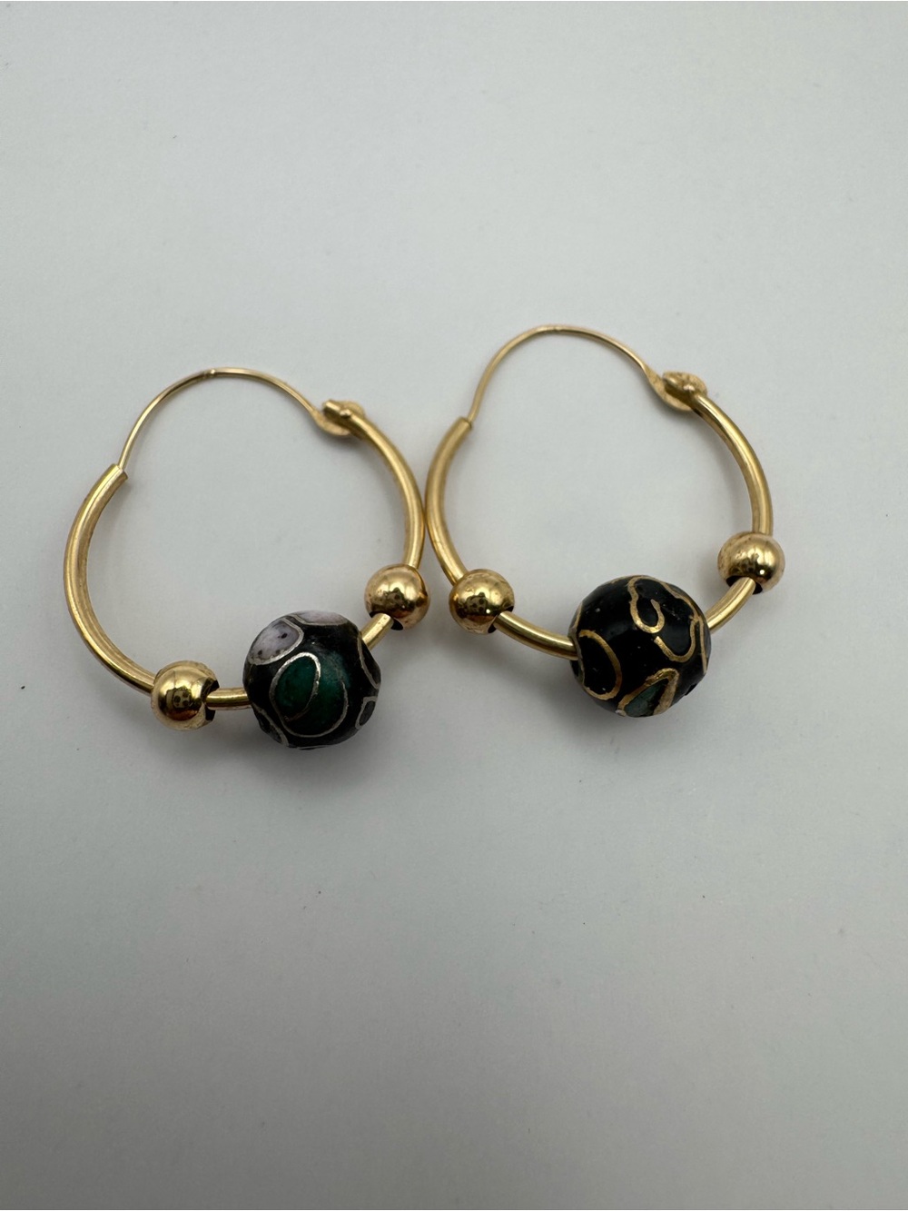14K Solid Gold Vintage 17MM Hoops w/ Gold Beads & Cloisonné Bead 1.3g